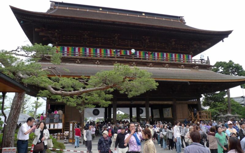 Zenkoji temple in Nagano